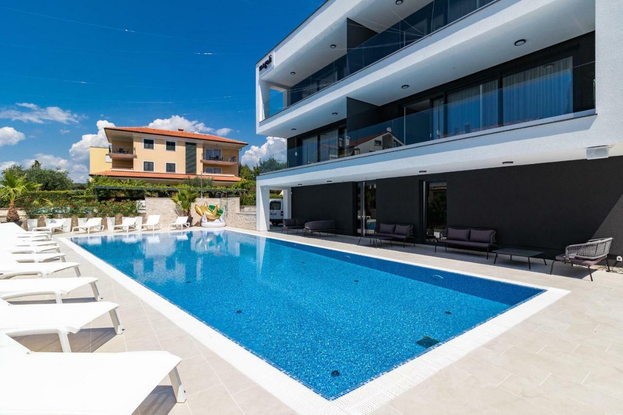 Luxury Magali 3 Apartman *